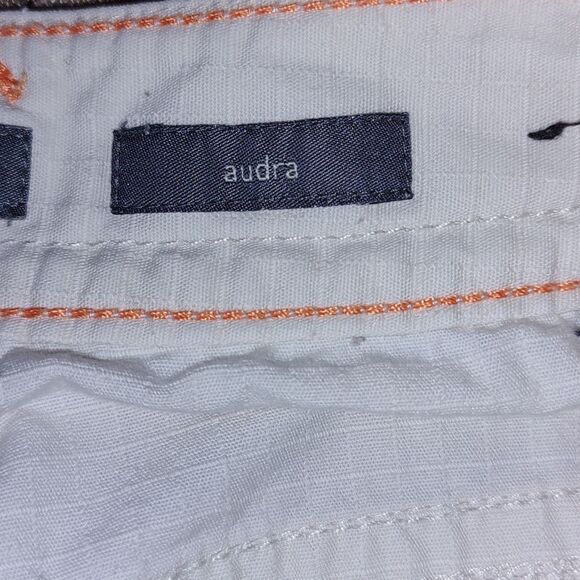 Liz Claiborne Audra cream color cropped pants  Sz 4 - Picture 8 of 8